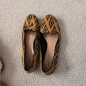 Sole Society Mustard and Black Patterned Loafers